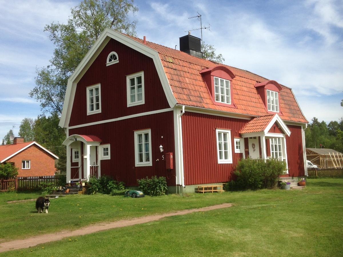 Mora Vandrarhem Och Gaesthem Vinäs Exterior foto