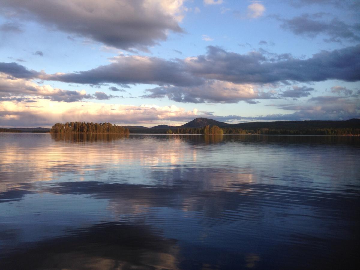 Mora Vandrarhem Och Gaesthem Vinäs Exterior foto