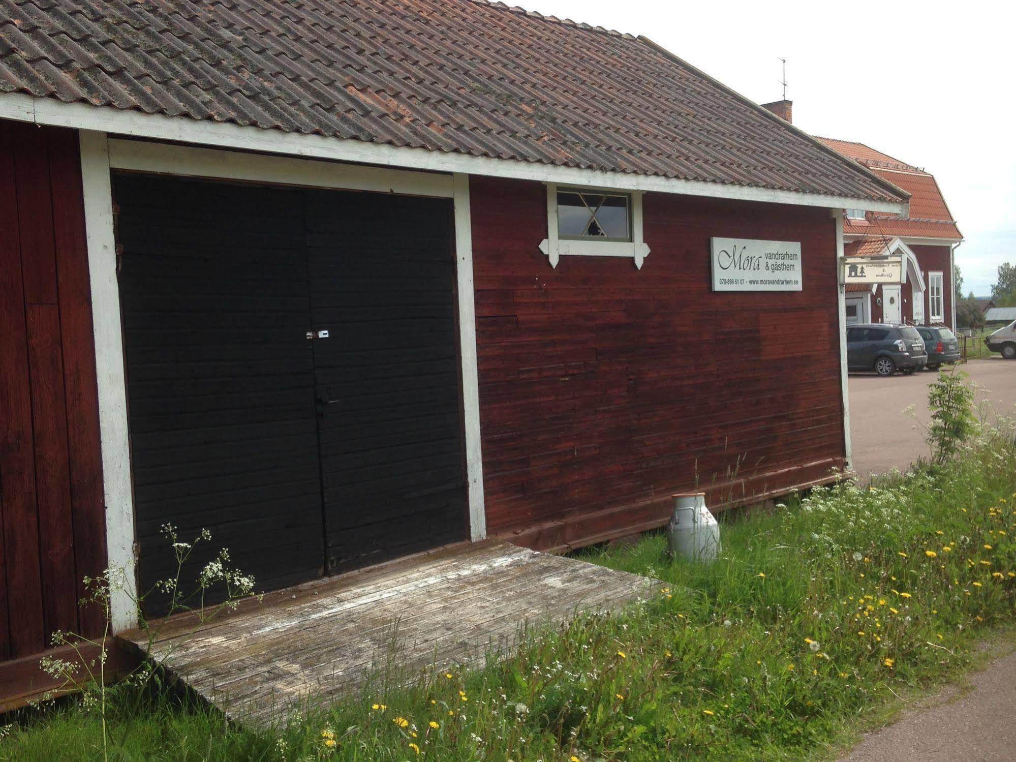 Mora Vandrarhem Och Gaesthem Vinäs Exterior foto